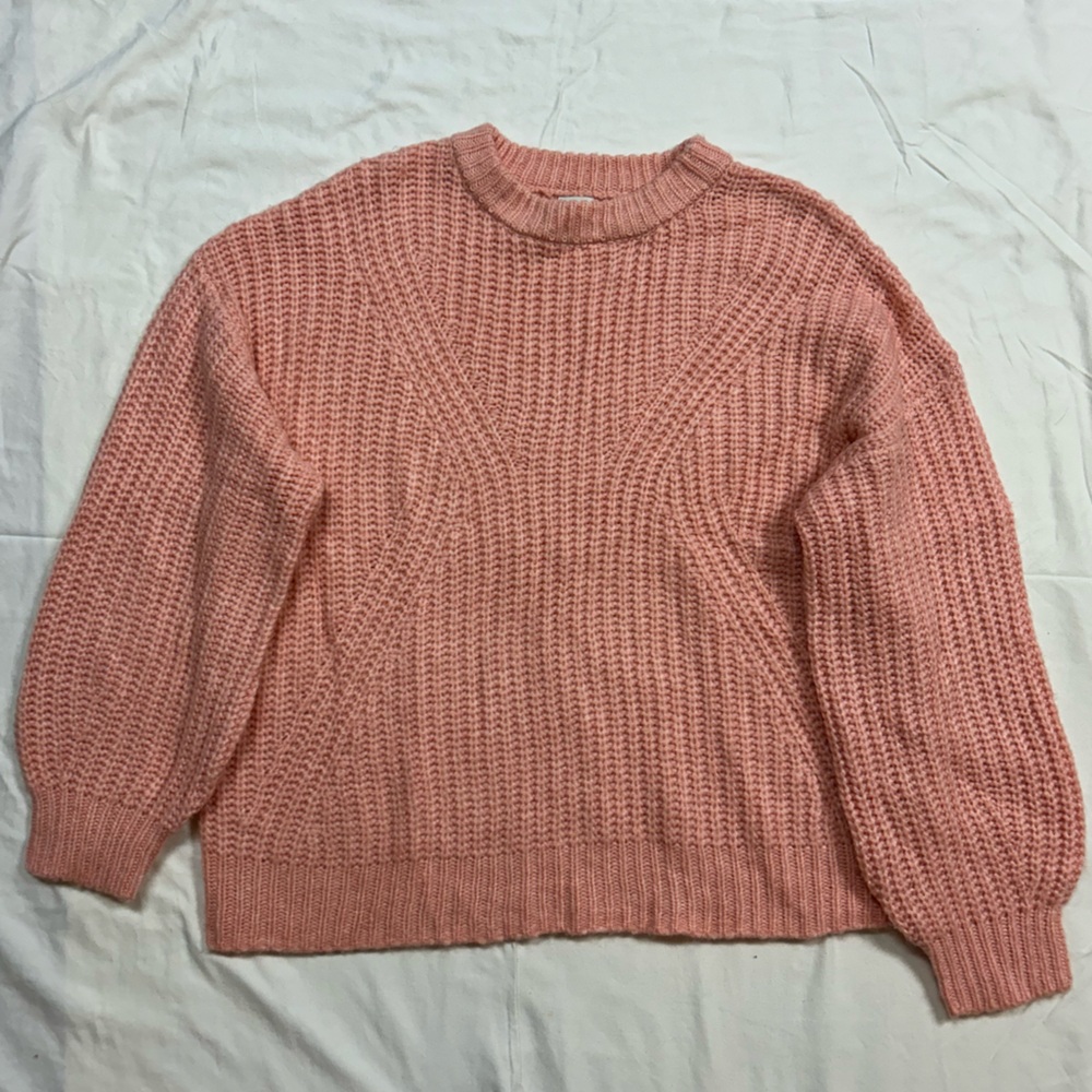 pink sweater